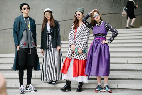 14-seoul-fashion-week-street-style.jpg (39.92 Kb)