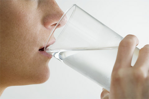 Щоб вивести шлаки – пийте воду