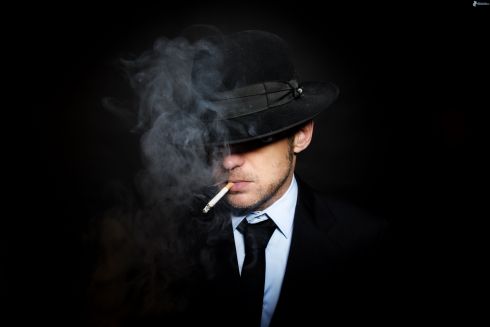 7394_a-man-in-hat-cigarette-smoke-179116.jpg (10.43 Kb)